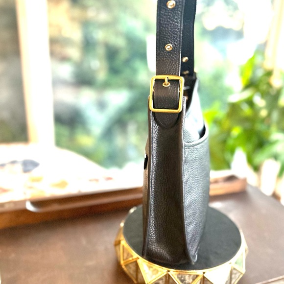 Coach Emery Crossbody Bag in Polished Leather, Like New ⭐️Verified Authentic⭐️ - Picture 5 of 11